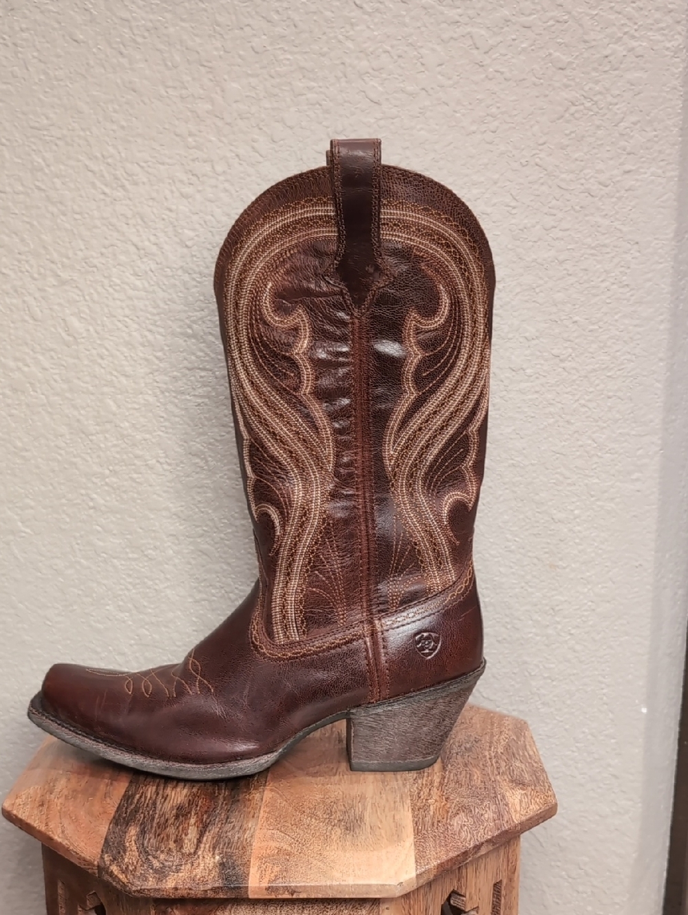 Ariat Lively Western Cowgirl Boots with Embroidered Shaft - Picture 4 of 13